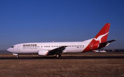 VH-TJZ  Qantas B737.jpg