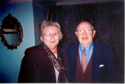 u23/anthonyr/medium/12816495.GranddadandTheckla.jpg