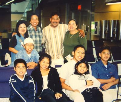 HNL Station Secretary Hope & F/A Debbie and their families in YVR