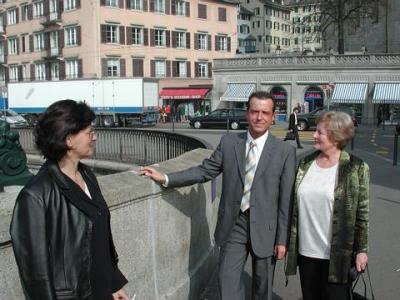 03/15/2002 - Graduation, Sabina, Hannes, Mama