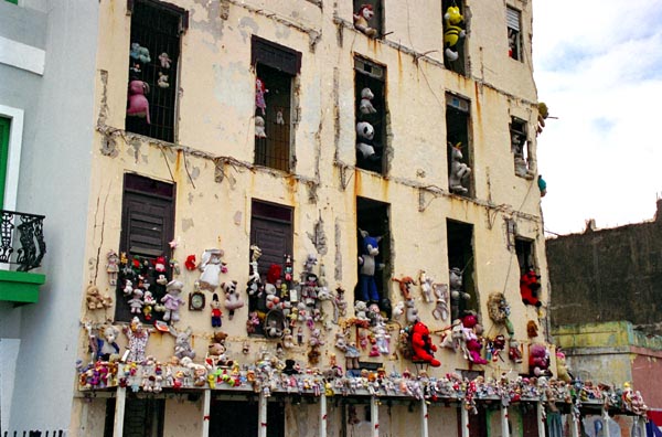 Strange old ruin decorated with hundreds of stuffed animals, San Juan