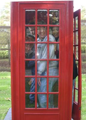 u23/corymcnutt/medium/22071877.PhoneBooth.jpg