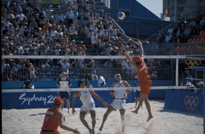 IMG277-beach volleyball - bondi beach - USA v Can.jpg