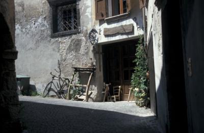 u23/curtlarson/medium/16999301.asolotrevisoitaly25.jpg