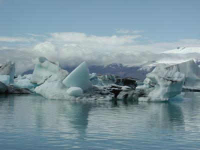 Observation-tour on Jkulsarlon-Sea with swimming Icebergs