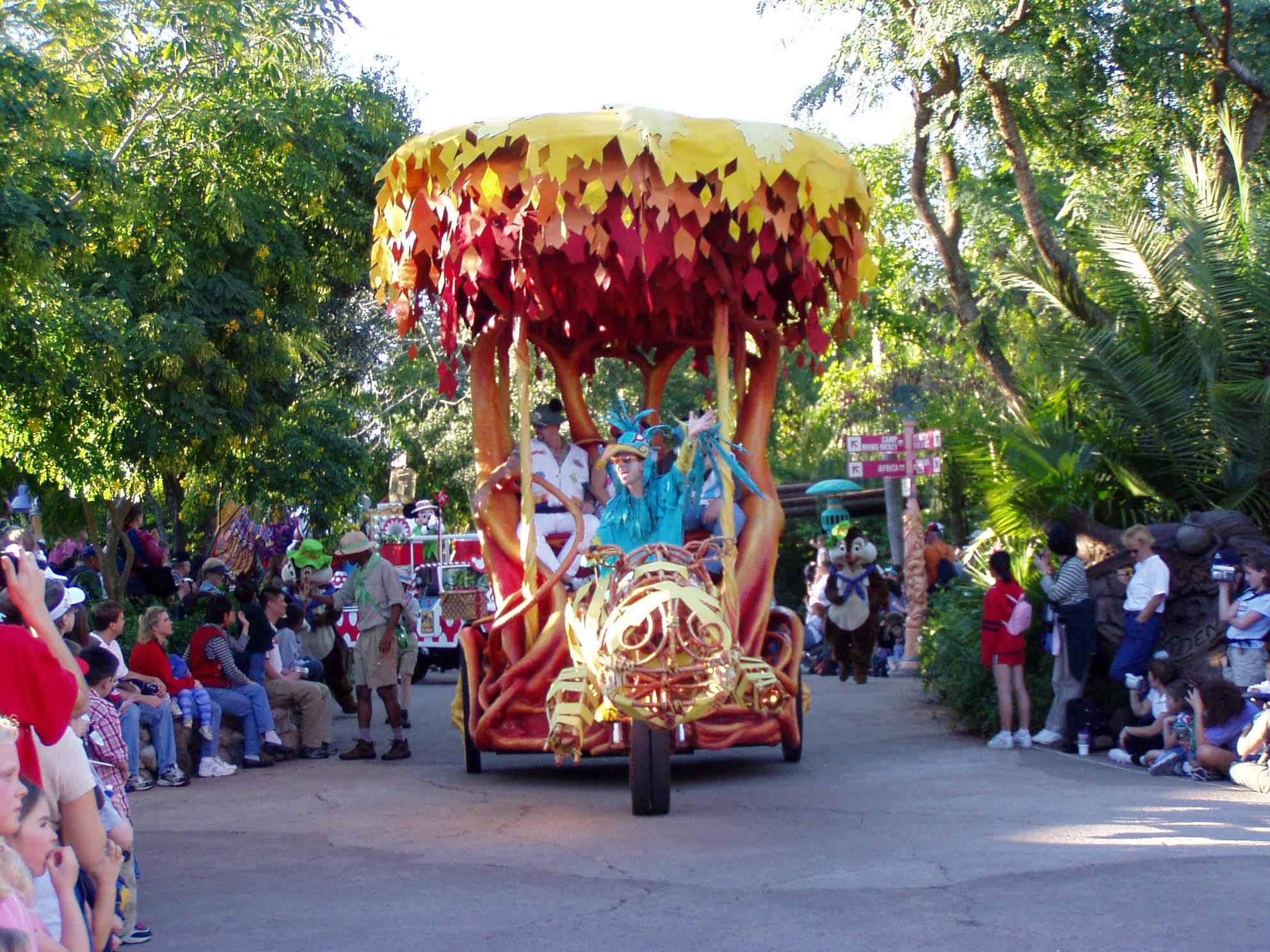 Mickeys Jammin Jungle Parade Oly C-720 12/22/2002