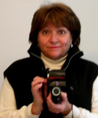Skiing ...taking pictures...Focussing...how difficult!