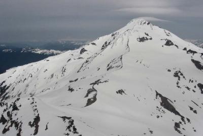 Glacier Peak, S Flank  (GlacierPeak052703-095adj.jpg)