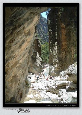 Narrow passage (Samaria gorge)