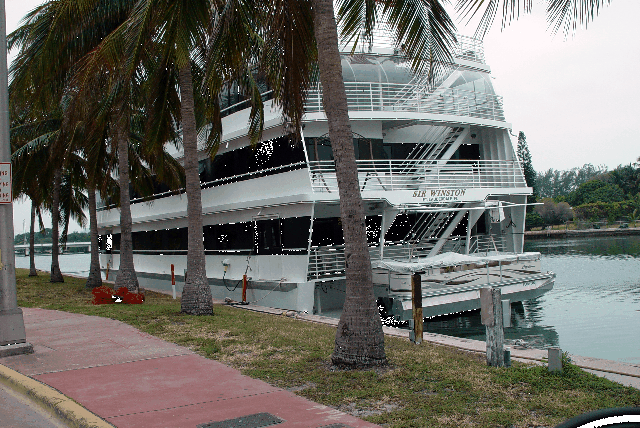 VISIT TO MIAMI BEACH AND LITTLE HAVANA