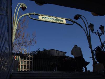 u23/sailsfast/medium/11571872.metro_stop735.jpg