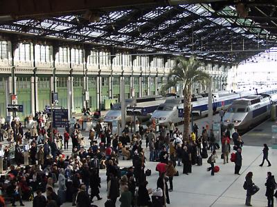 u23/sailsfast/medium/11571918.trains740.jpg
