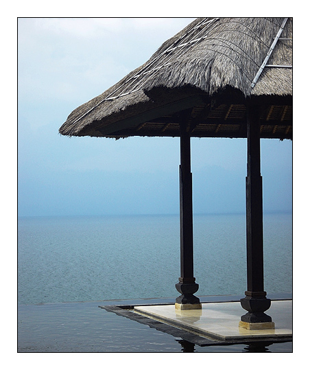 <b>Looking Through</b><br><font size=1>by Vikas