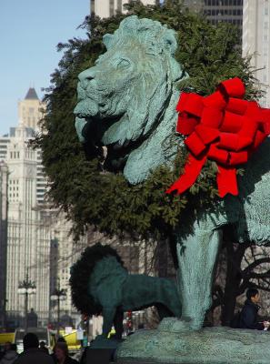 lion w wreath vert