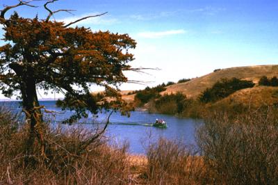 Big Bend Reservoir, Missouri River, central SD