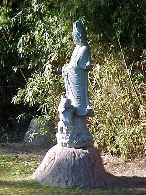 Statue.jpg