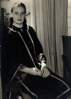 Becky,robe.jpg