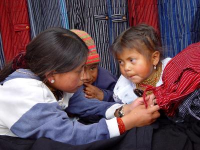 Ecuador - Otavalo kids