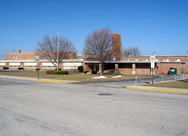 Rolling Acres Elementary.jpg