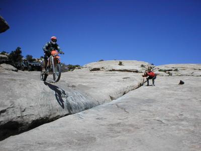 Very deep crack on Gold Bar Rim or Golden Spike