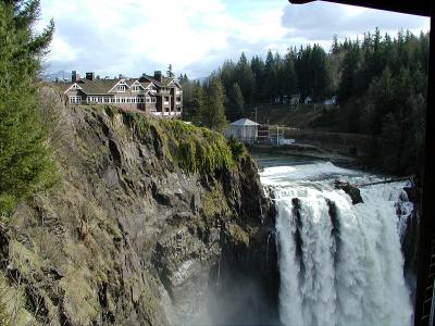 u24/ddawson/medium/14435763.SnoquamieFalls121a.jpg