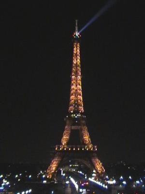 A photo of the tower in full.  Taken from some building we don't know the name of.... dohhh...