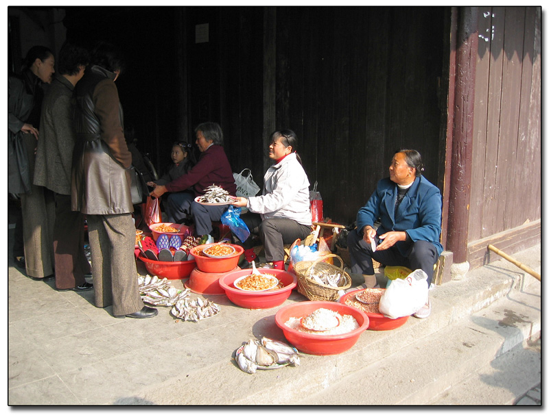 Dried fish sellers, Zho Zhuang Water Town