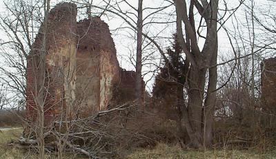 Ruins of an old courthouse