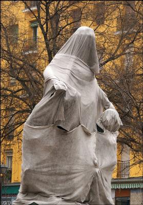 Statue