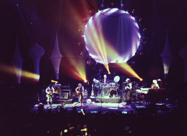 nice stage red yellow.jpg