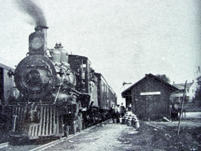 Herndon Station ca. Depot 1905 with Yellow Houseto the right