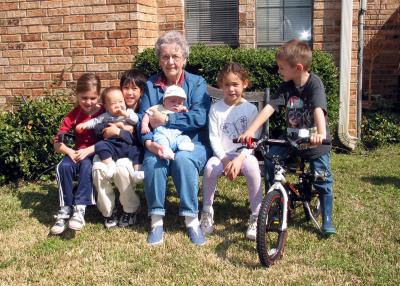 030309_Grandma_Lorraine_and_greatgrandkids.JPG