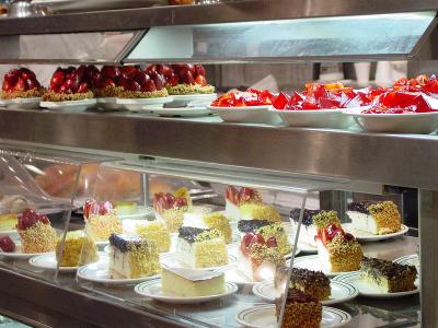 u24/stanrobins/medium/14535482.DessertsatRascalHouse.jpg