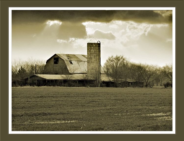 <B>Gods Country</B><BR><FONT size=2>by Joe Reilly</FONT>