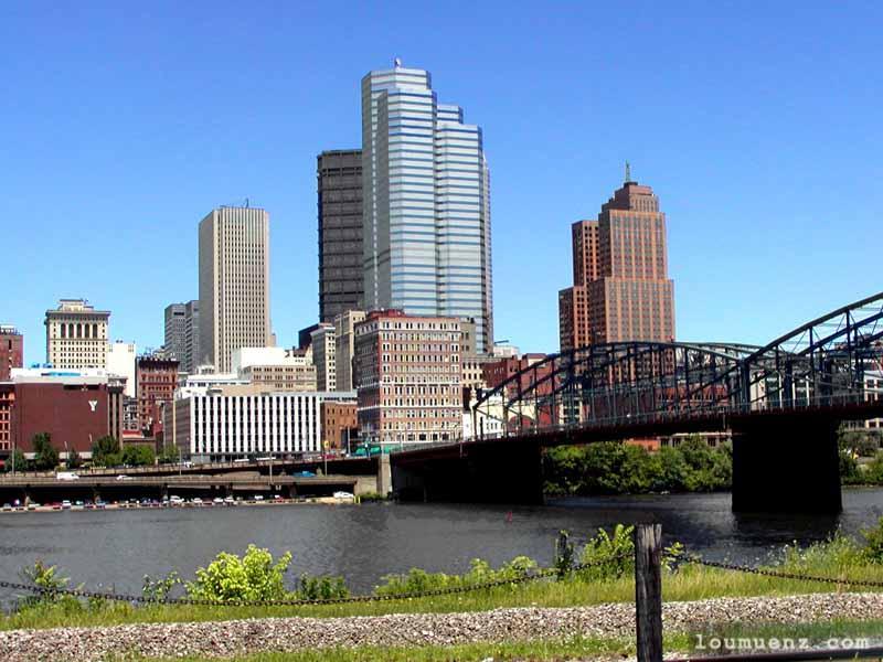 Skyline - Smithfield Bridge