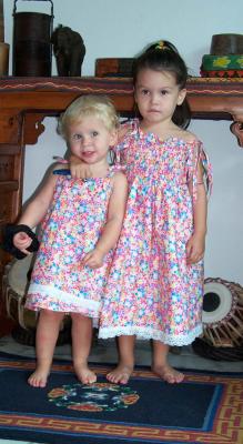 u24/waterhead/medium/15398910.MiaandChessieinmatchingdresses.jpg