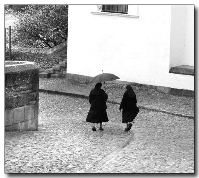 2 Nuns