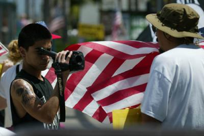 Next, he crossed the street and took an interest in those who were opposing the Anti-War protestors.


I was told he interviewed and video taped everyone on the opposition side of the street. 
