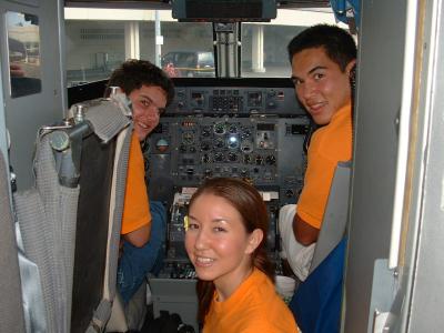 Wow, the Dash 8's Cockpit!