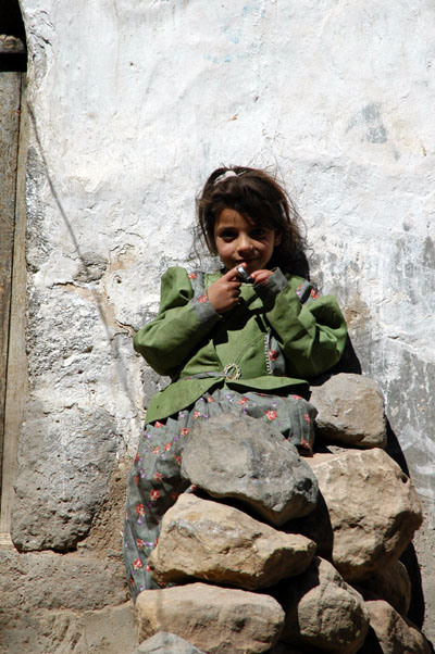 Girl in Shibam (Al-Mahwit)
