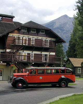 Historic Glacier Park Red Bus