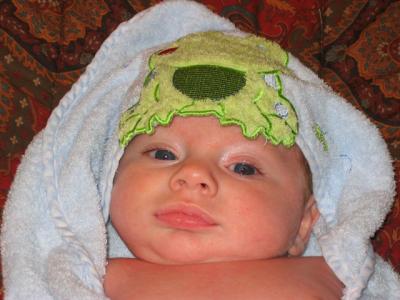 Frog bath towel