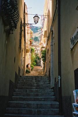 There were alot of these quaint stairways.