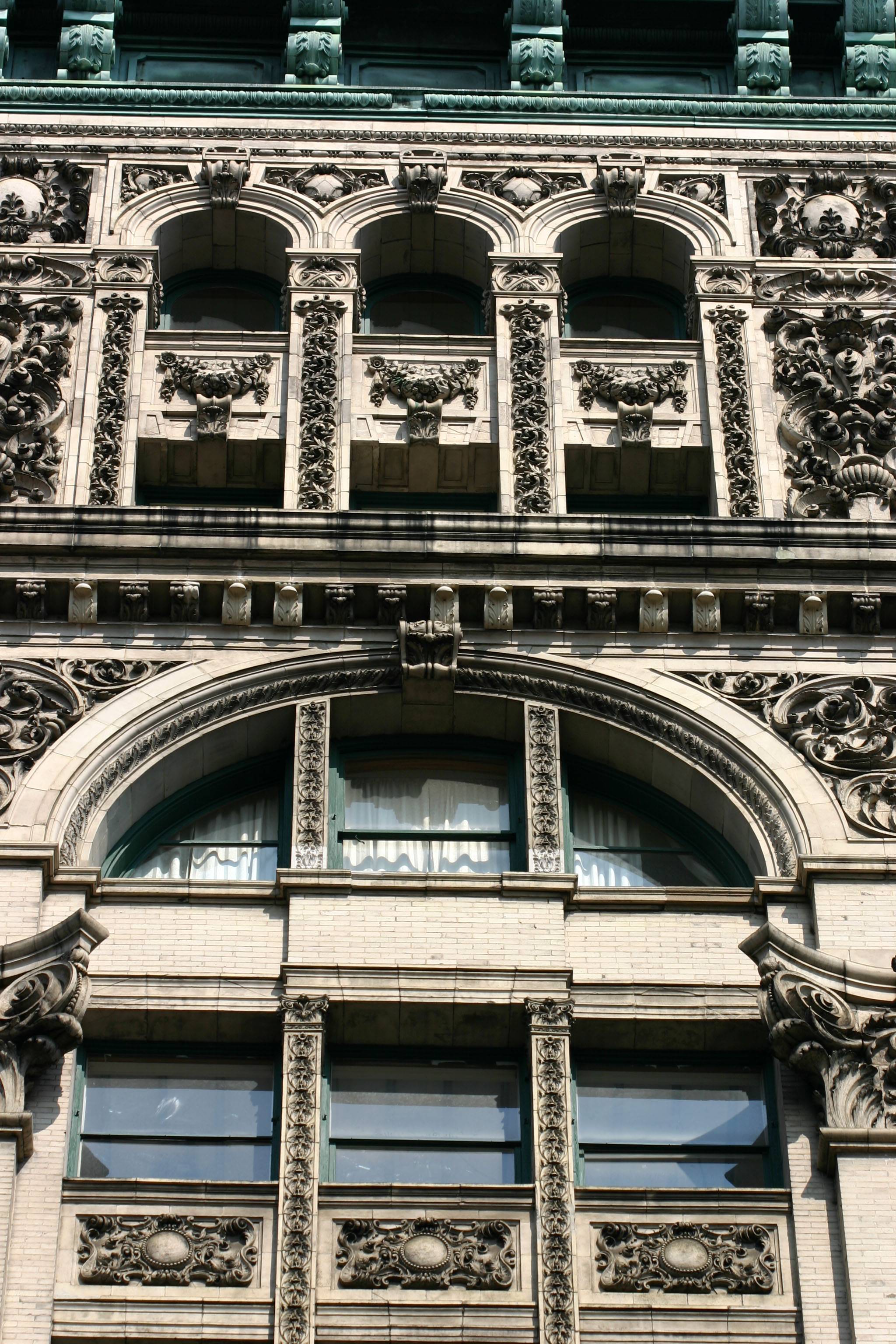 487  Broadway