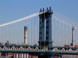 Looking Manhattan bridge