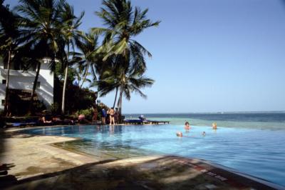 One of the Pools - Looking out over the Indian Ocean