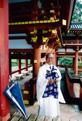 Bishop Fukuhara in Temple2.JPG