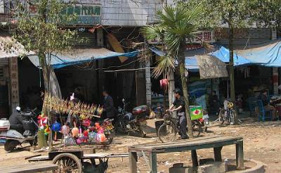 29701-Nearer main drag.jpg