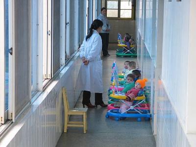 30171-Babies in hallway.jpg