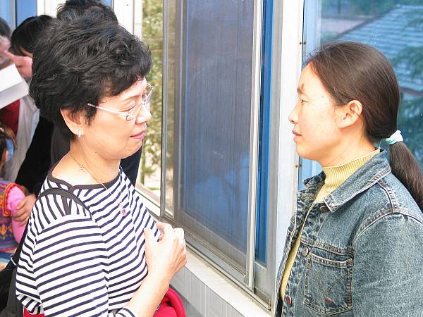 30183-Xiu Ying with Ms. Zhang-Baby Floor Supervisor.jpg